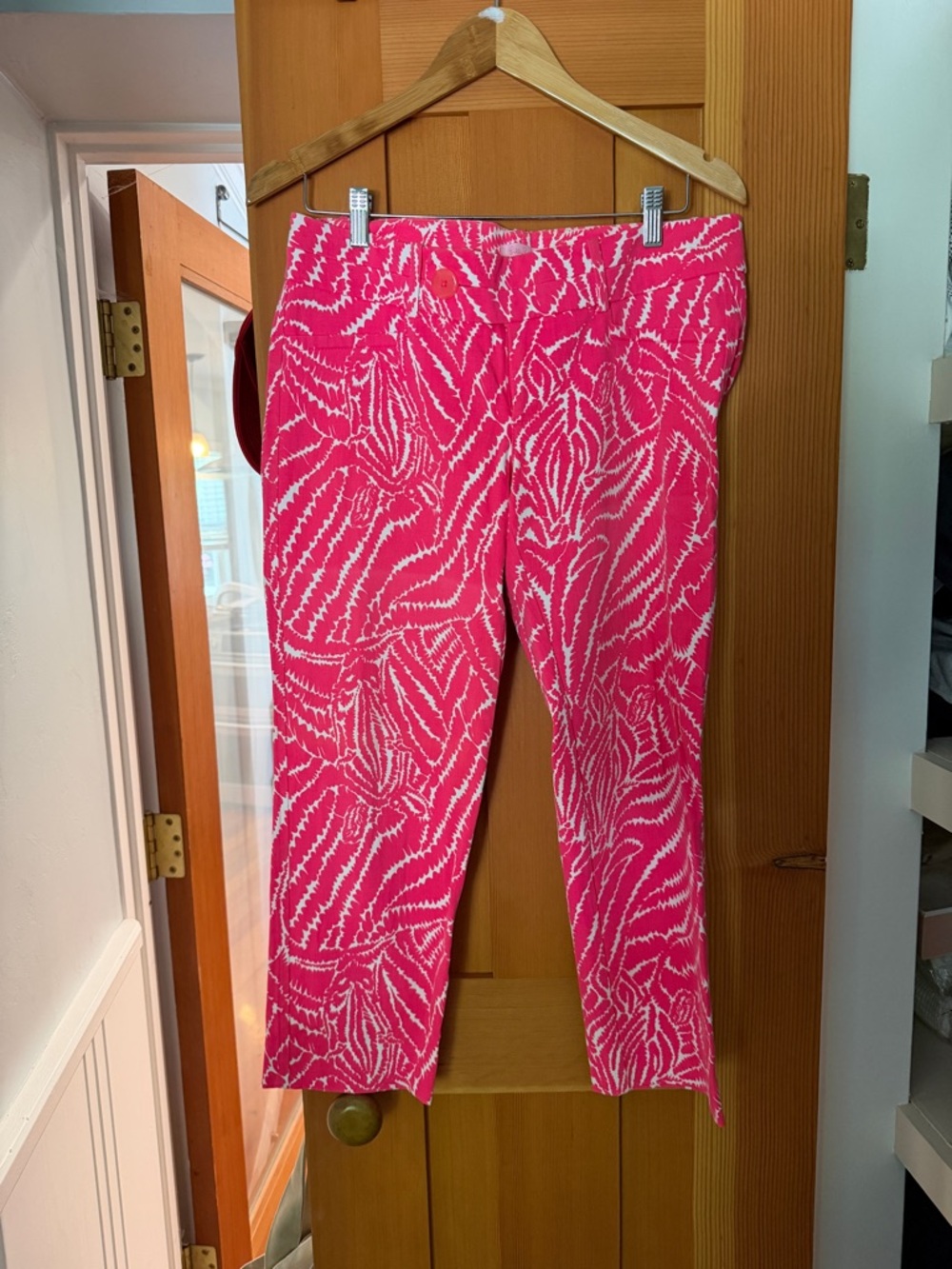 Lilly Pulitzer Pink & White Cropped Pants